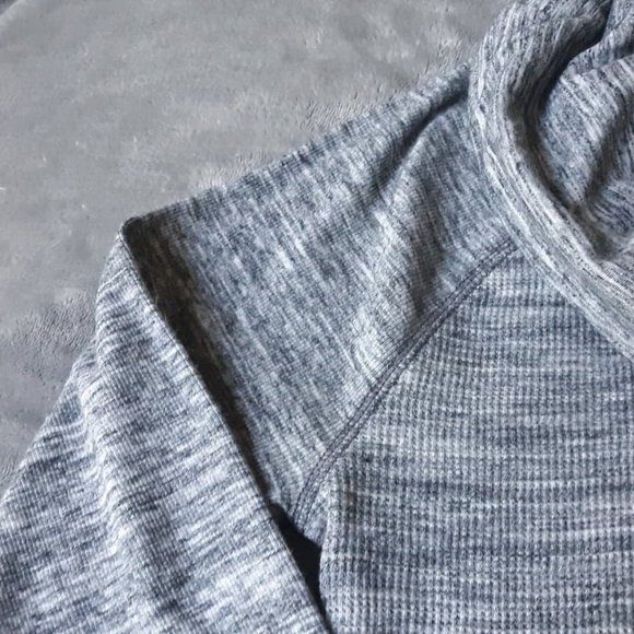 Eddie Bauer Cowl Neck Long Sleeve - Picture 5 of 5